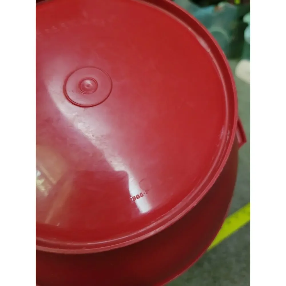 Vintage Tupperware Servalier Mixing Bowl 6 Cup Harvest Strawberry 836